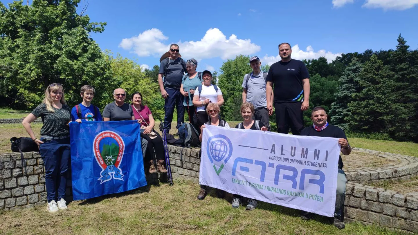 Požeški planinari i Alumni FTRR oduševljeni ljepotama Rupnice i Arboretuma Lisičine