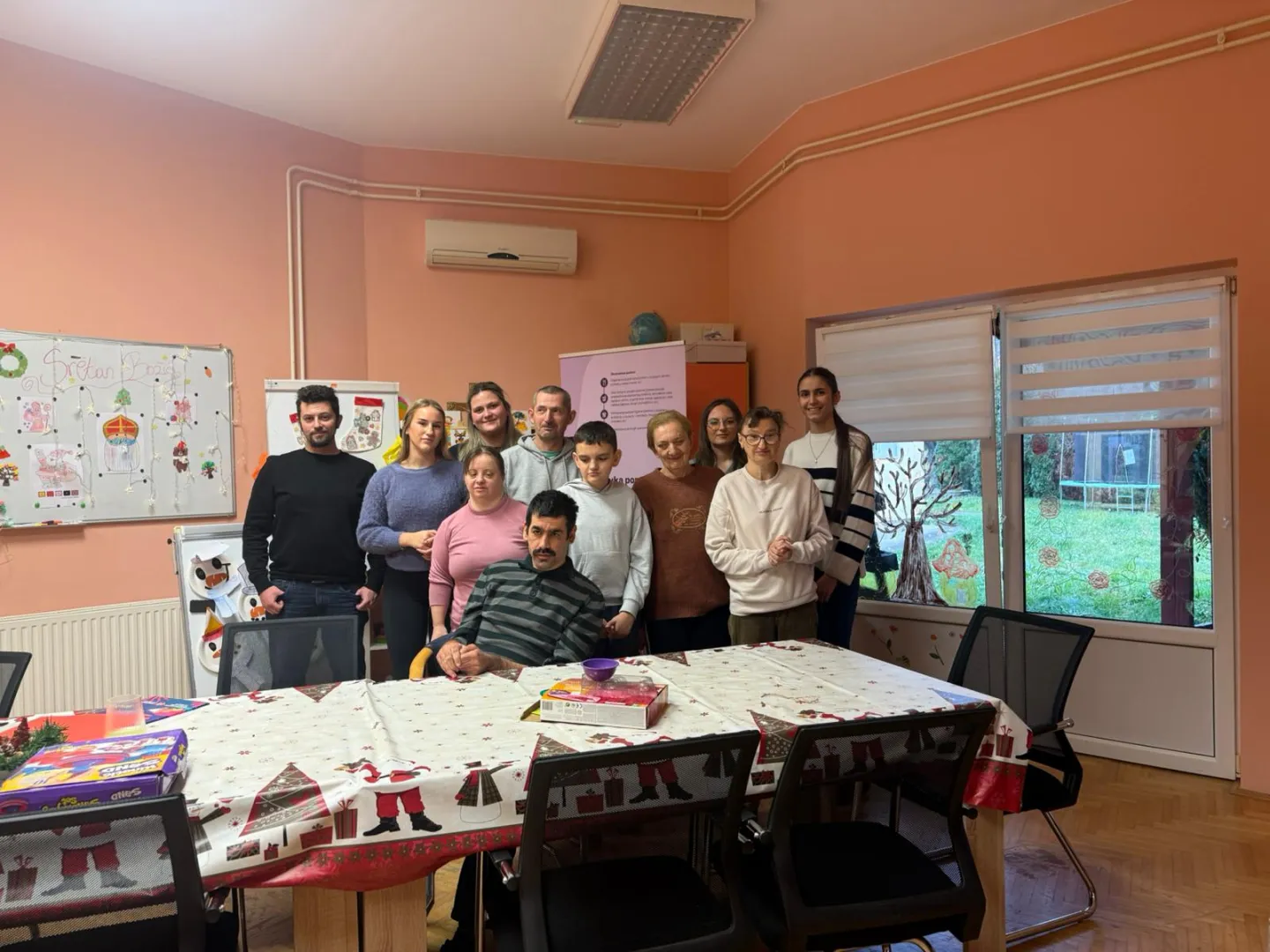 Adventsko druženje volontera FUTUR-e s korisnicima udruge MI