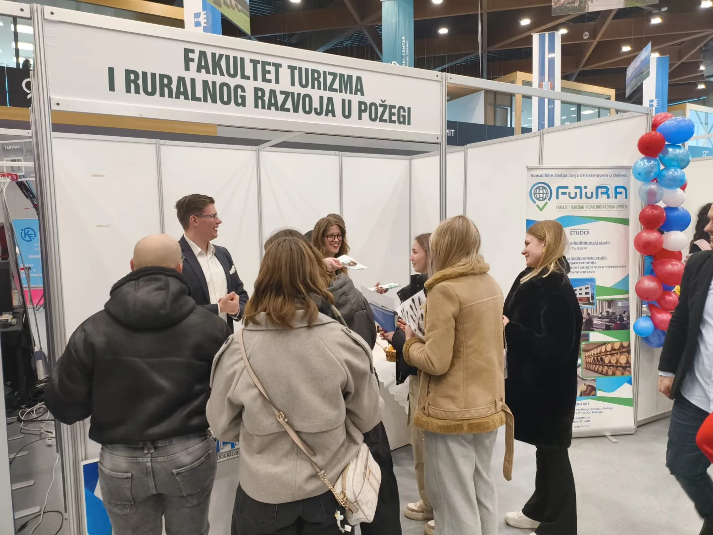 Susret maturanata i studenata na 29. Smotri Sveučilišta